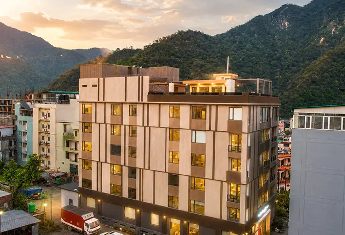 hotels near tapovan rishikesh